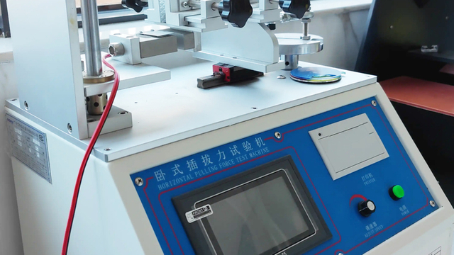 Plugging force tester